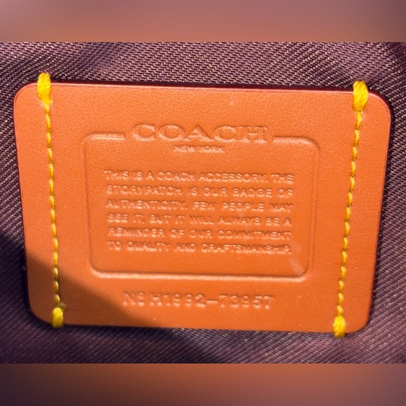 Authentic Coach Dreamer Leather Wristlet – Dusty Lavender with Snakeskin Detail - Picture 2 of 8